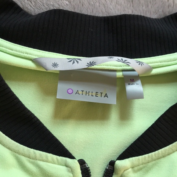 NWOT Bright Green Athleta Zip Up with Pockets - Picture 4 of 5